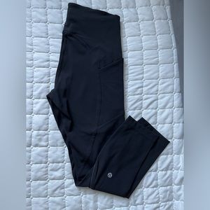 Lululemon leggings Size 4 EUC barely worn